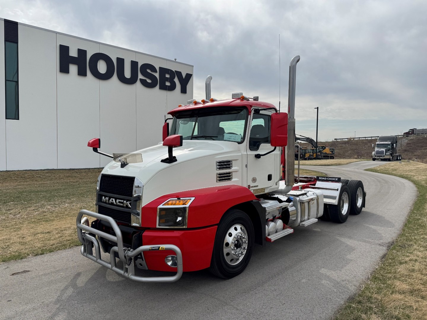 Used 2023 Mack Anthem Daycab